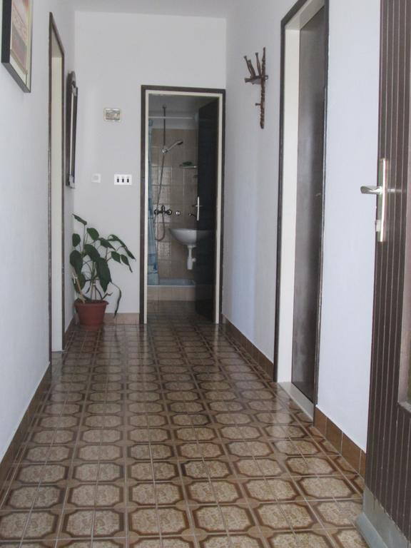 Apartmani Jordana Komiza Room photo